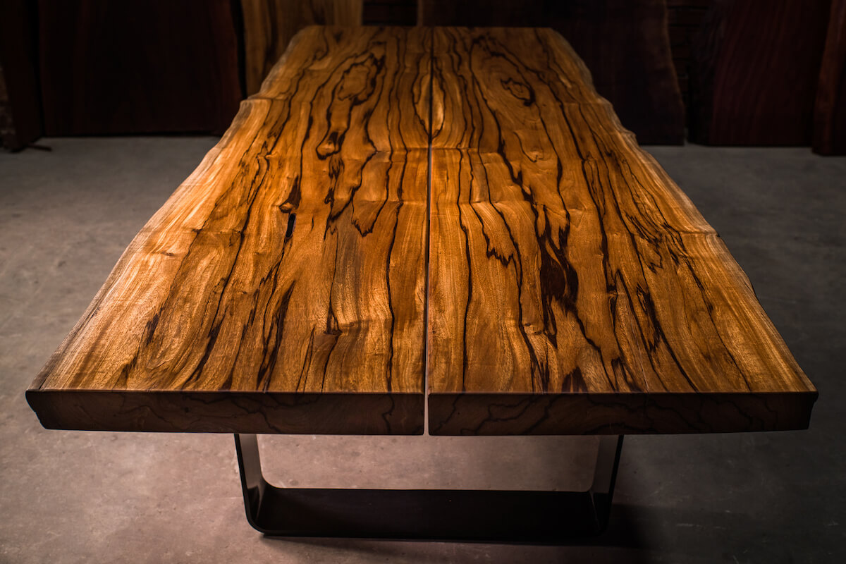 Dragon Wood — Massivholz Tischplatte